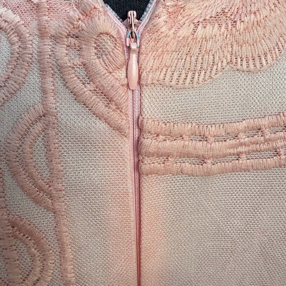 Elegant Soft Pink Flowy Lace Maxi Dress. M-L. - Picture 7 of 12